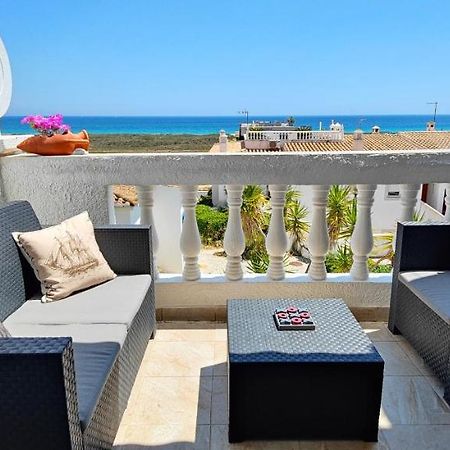 The Swallow'S Rest Beach House - Meia Praia Lagos Eksteriør bilde